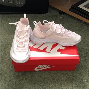 Women’s Nike React Element 55